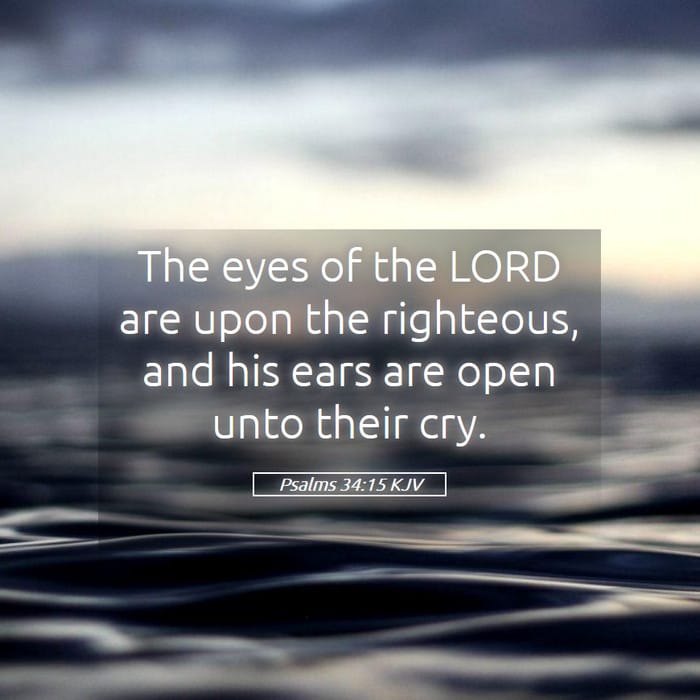 Psalms 34:15 — Square (1:1)