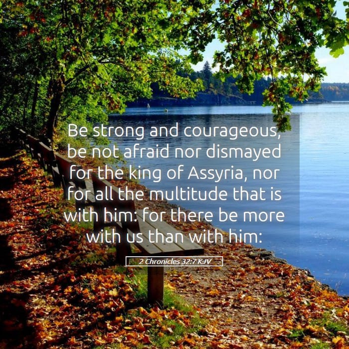 2 Chronicles 32:7 — Square (1:1)